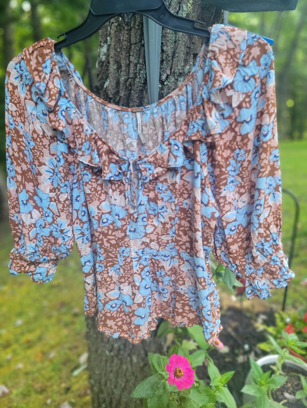 Free People Floral Blouse Large Blue Brown Ruffle Neck 3/4 Sleeve